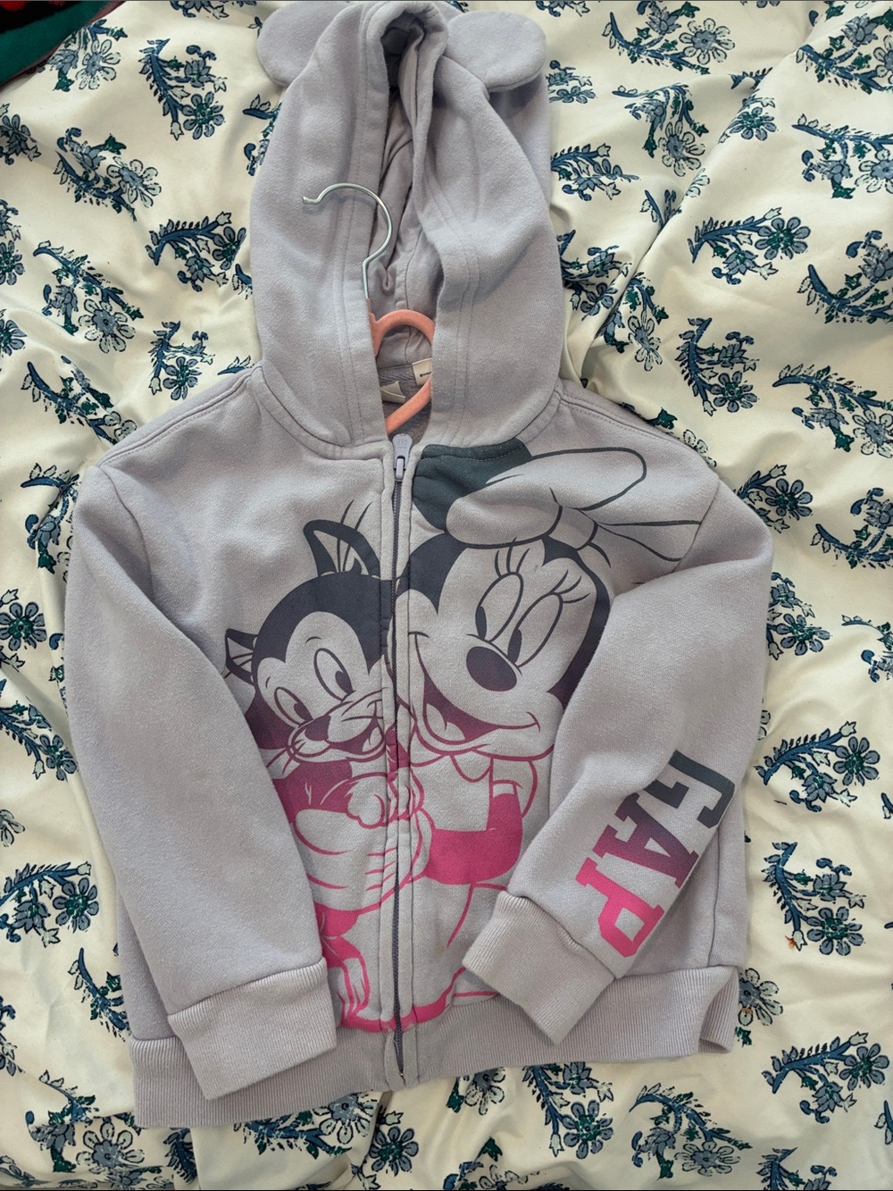Gap Kids' Light Gray Minnie Mouse Zip Hoodie with Pink Accent size 5